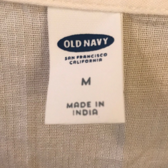 Old Navy sleeveless blouse w/ embroidered yoke. - Picture 2 of 4